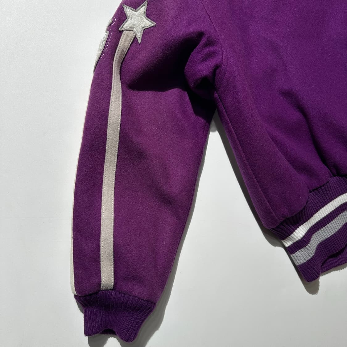 펠레펠레 스터드 울 바시티 자켓 상품이미지8