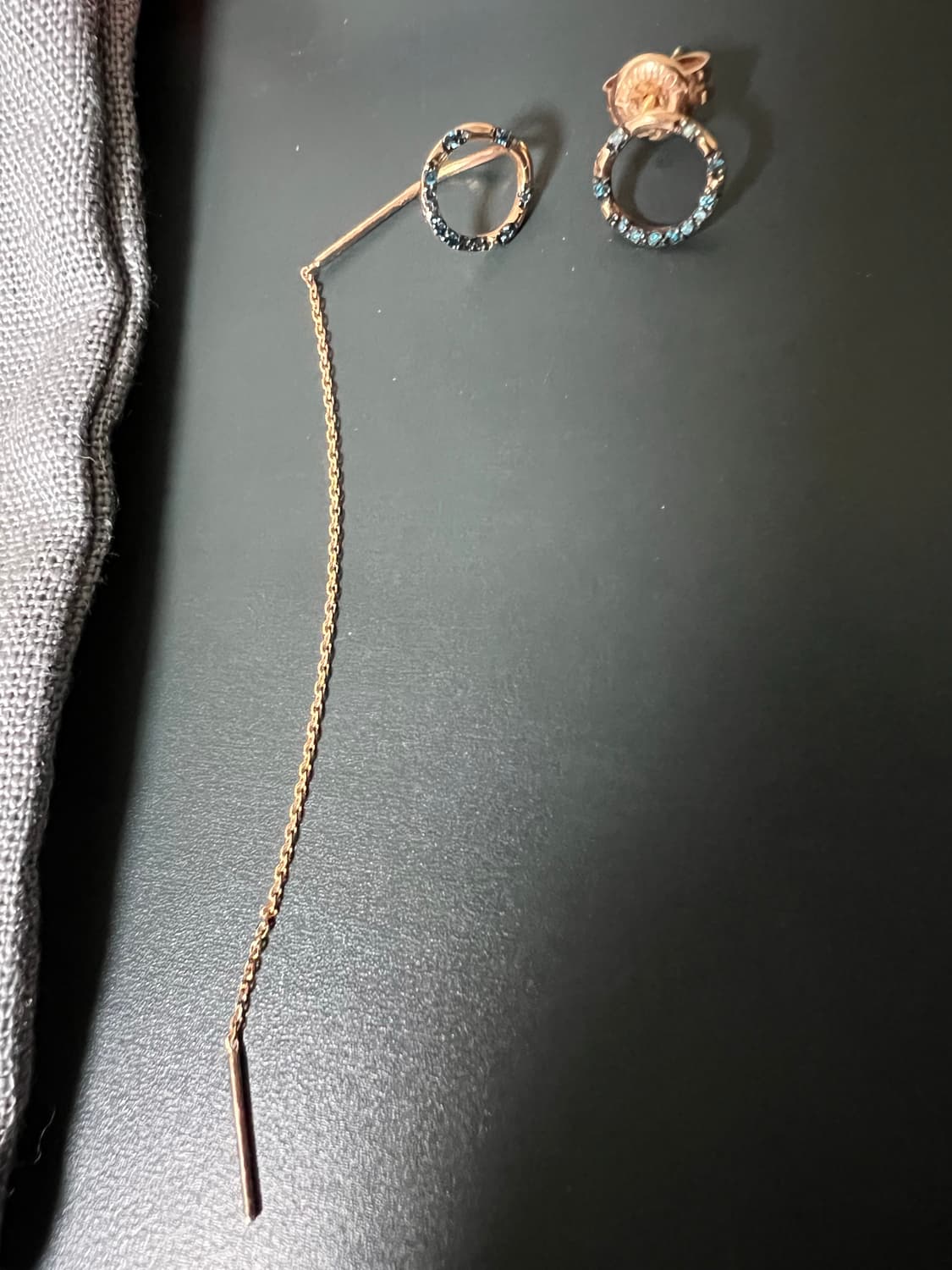 디디에두보 몽파리 블루 다이아몬드 언발란스 귀걸이 상품이미지2