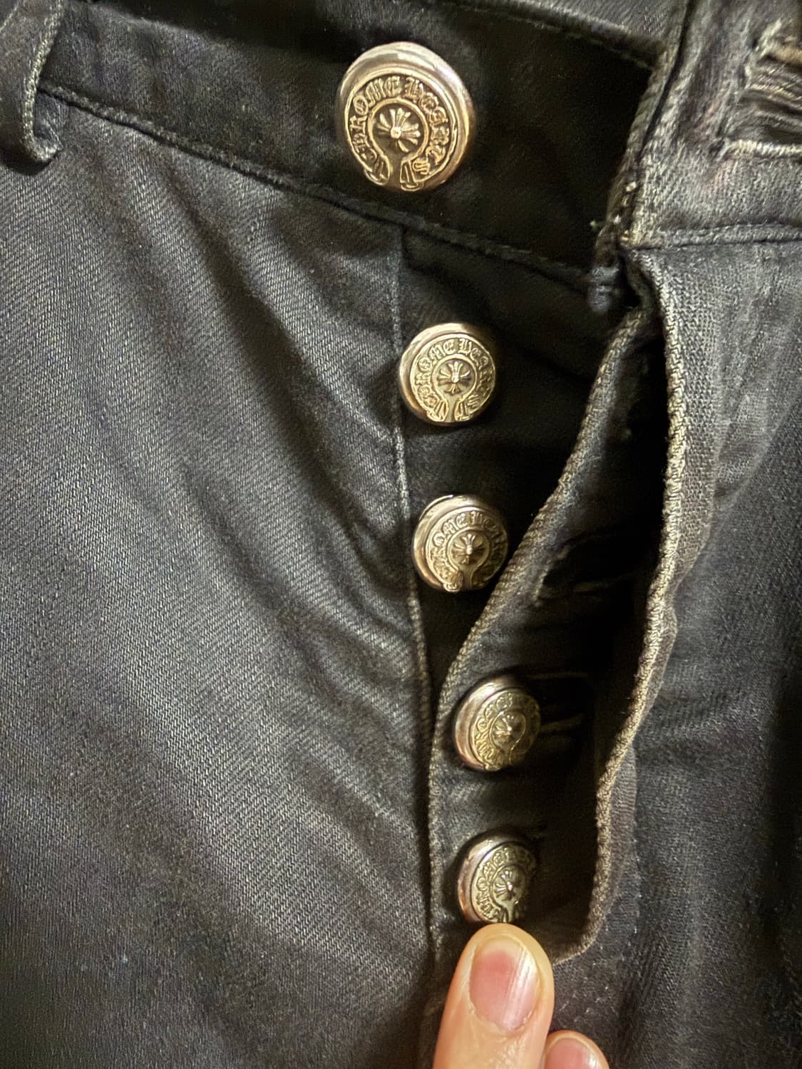 [32] 크롬하츠 플레어 니 블랙 데님팬츠 상품이미지3