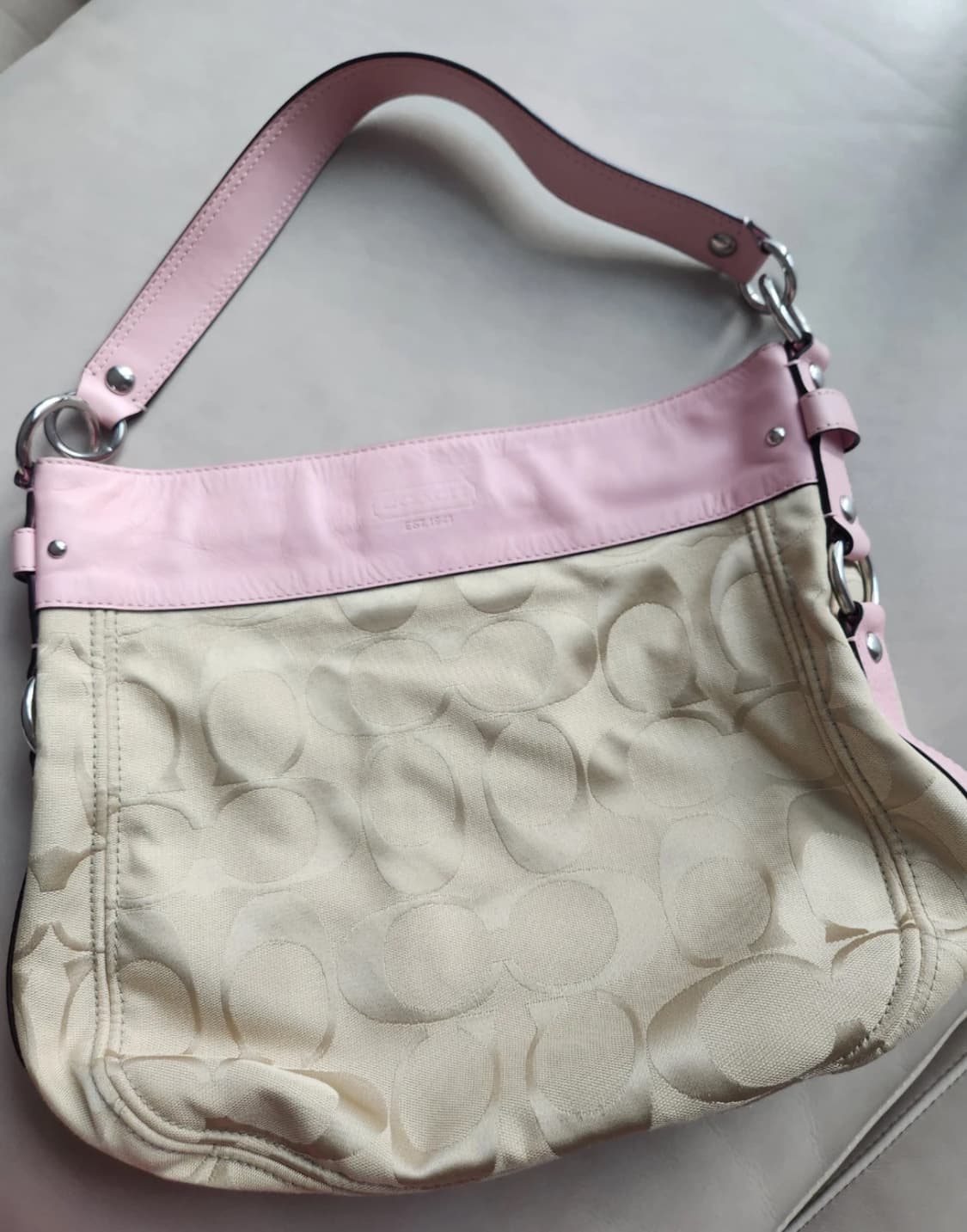 Coach y2k 핑크 숄더백 상품이미지2