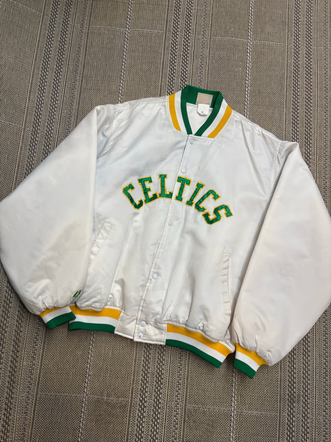 마제스틱 하드우드 클래식 보스턴 셀틱스 사틴 스타디움 자켓 상품이미지1