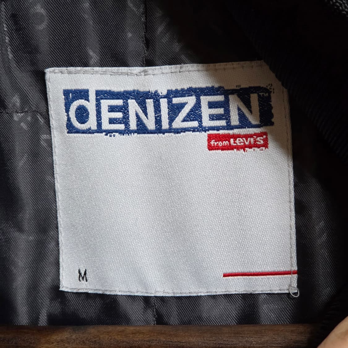 리바이스 락시크 유광 코팅 하이넥 누빔 자켓 상품이미지9