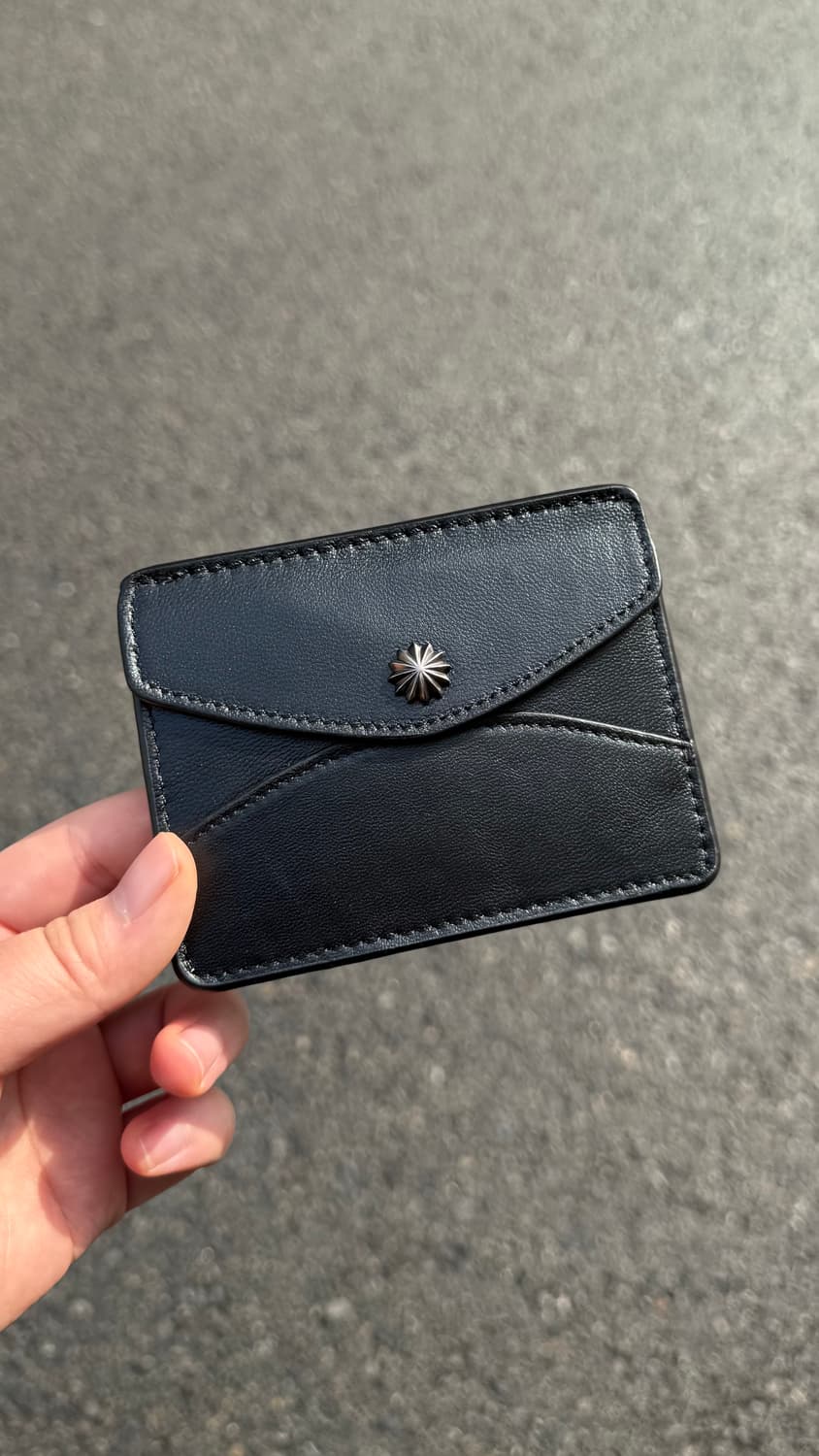 플리마켓🔥 케이케이이이이 레더 콘초 카드지갑 새상품 상품이미지1