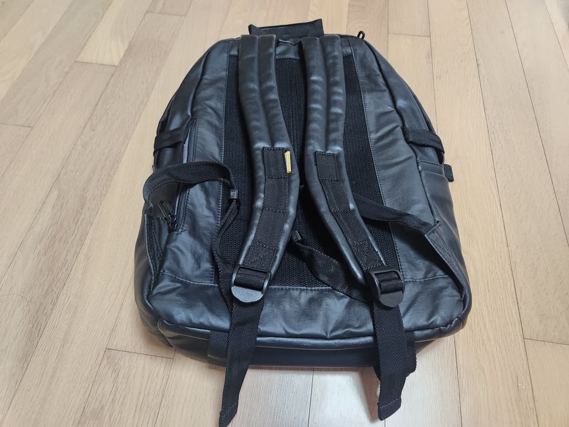 만다리나덕 가죽 백팩 상품이미지2