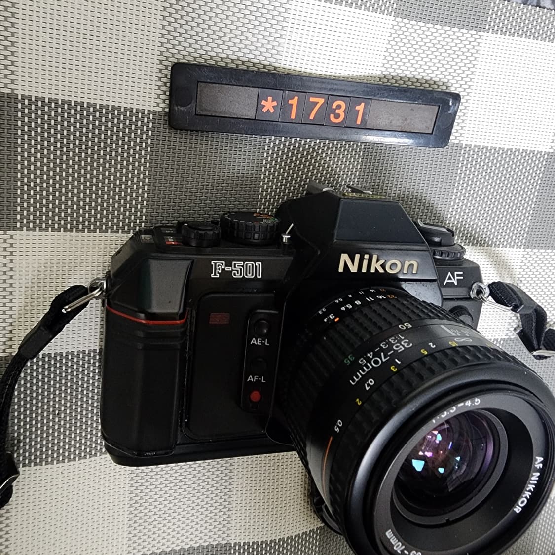 니콘 F-501 AF 필름카메라 35-70 줌렌즈 상품이미지2
