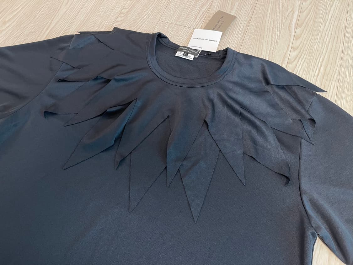 꼼데가르송 옴므 플러스 서레이티드 카라 티셔츠 AD2022 상품이미지3