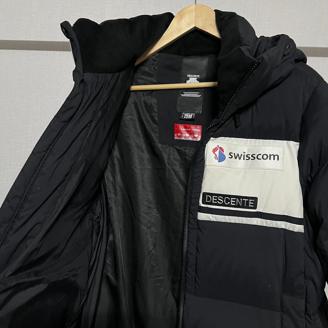 데상트 스폰서 롱패딩 M 상품이미지8