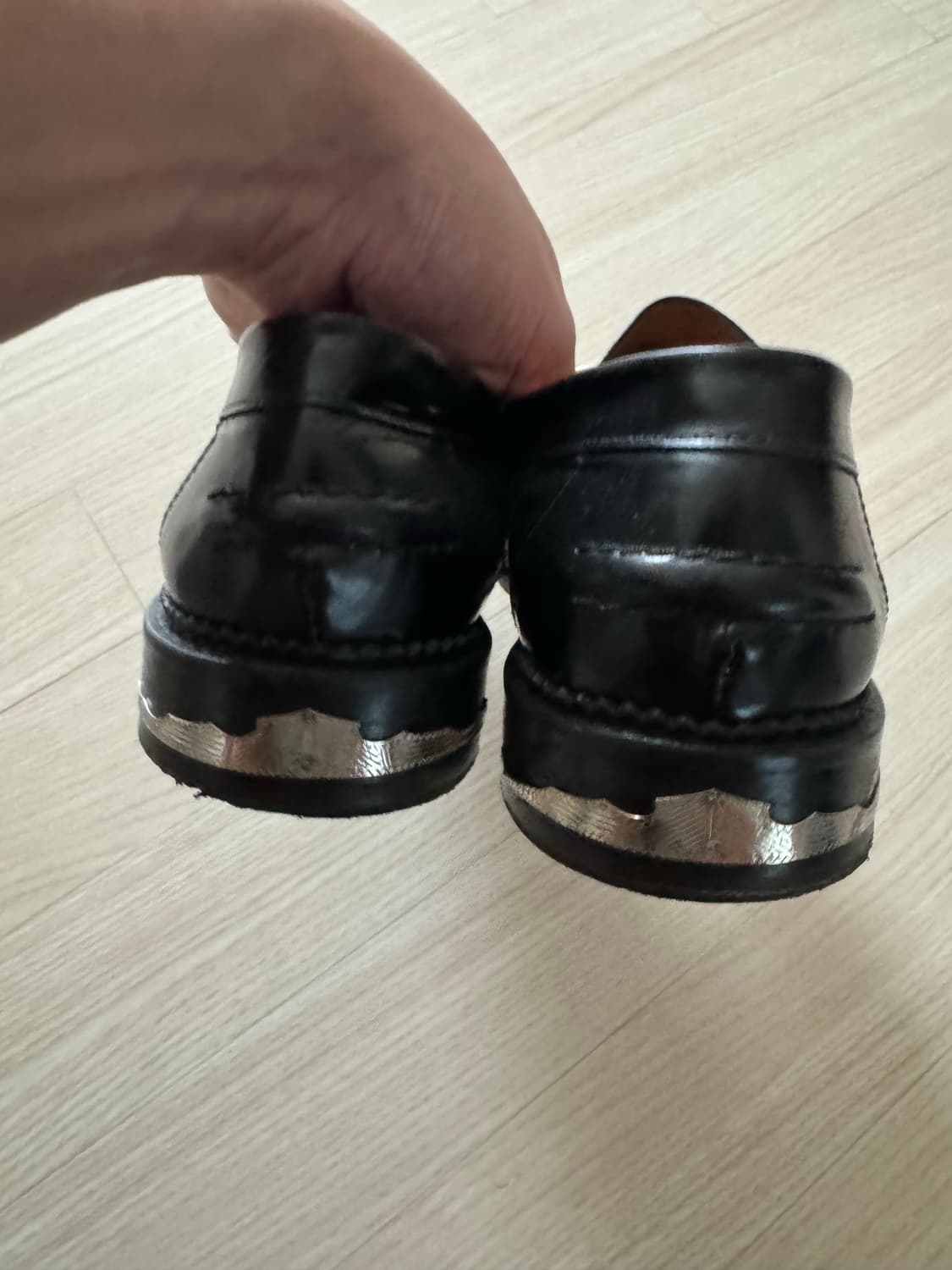 토가 퓰라 메탈 로퍼 42사이즈 상품이미지2