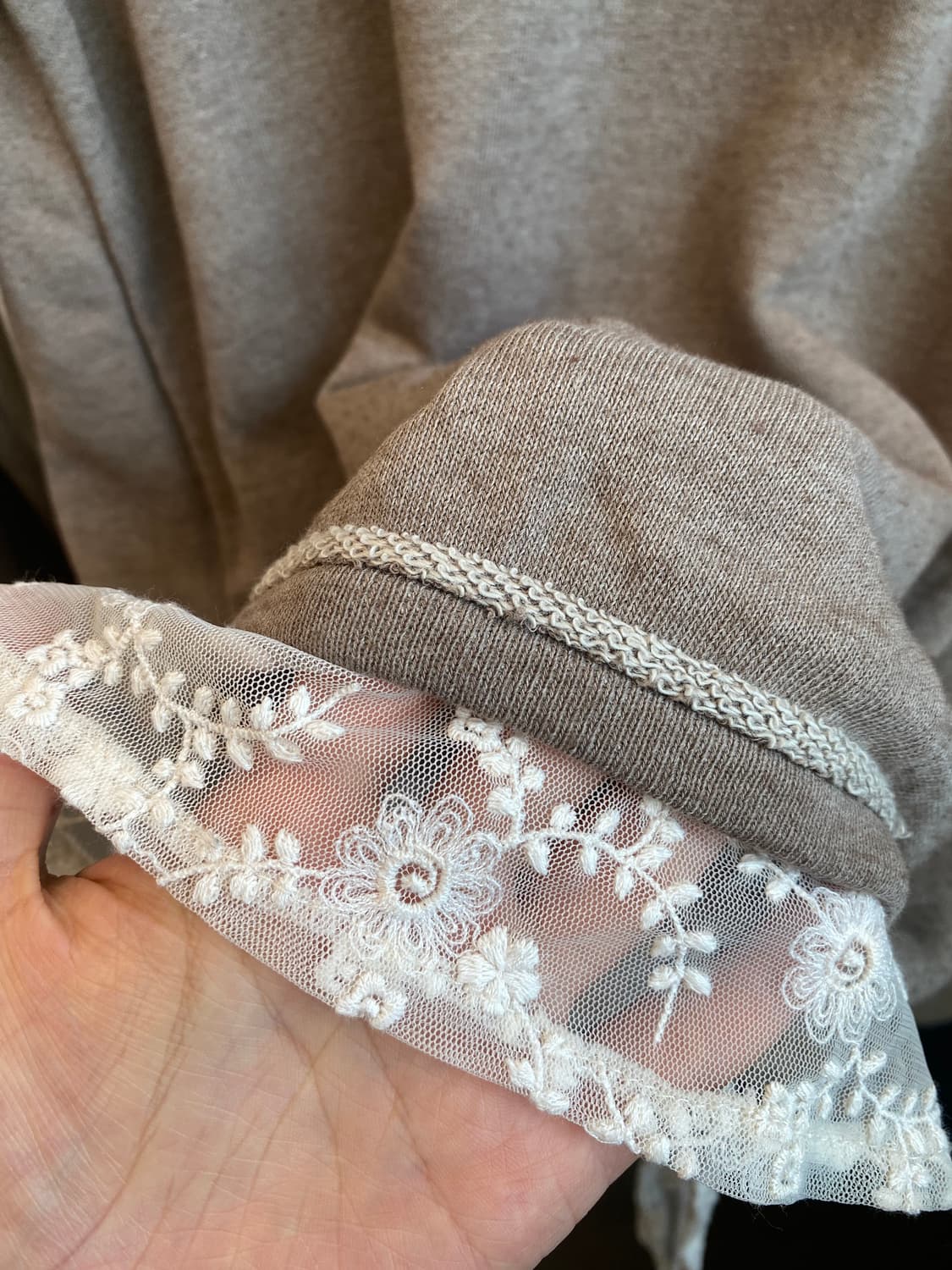 브라운 레이스 맨투맨탑(L) 상품이미지5