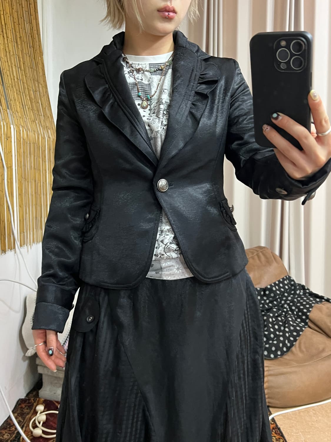 REDDE 빈티지 블랙 셔링 원버튼 블레이저  상품이미지1