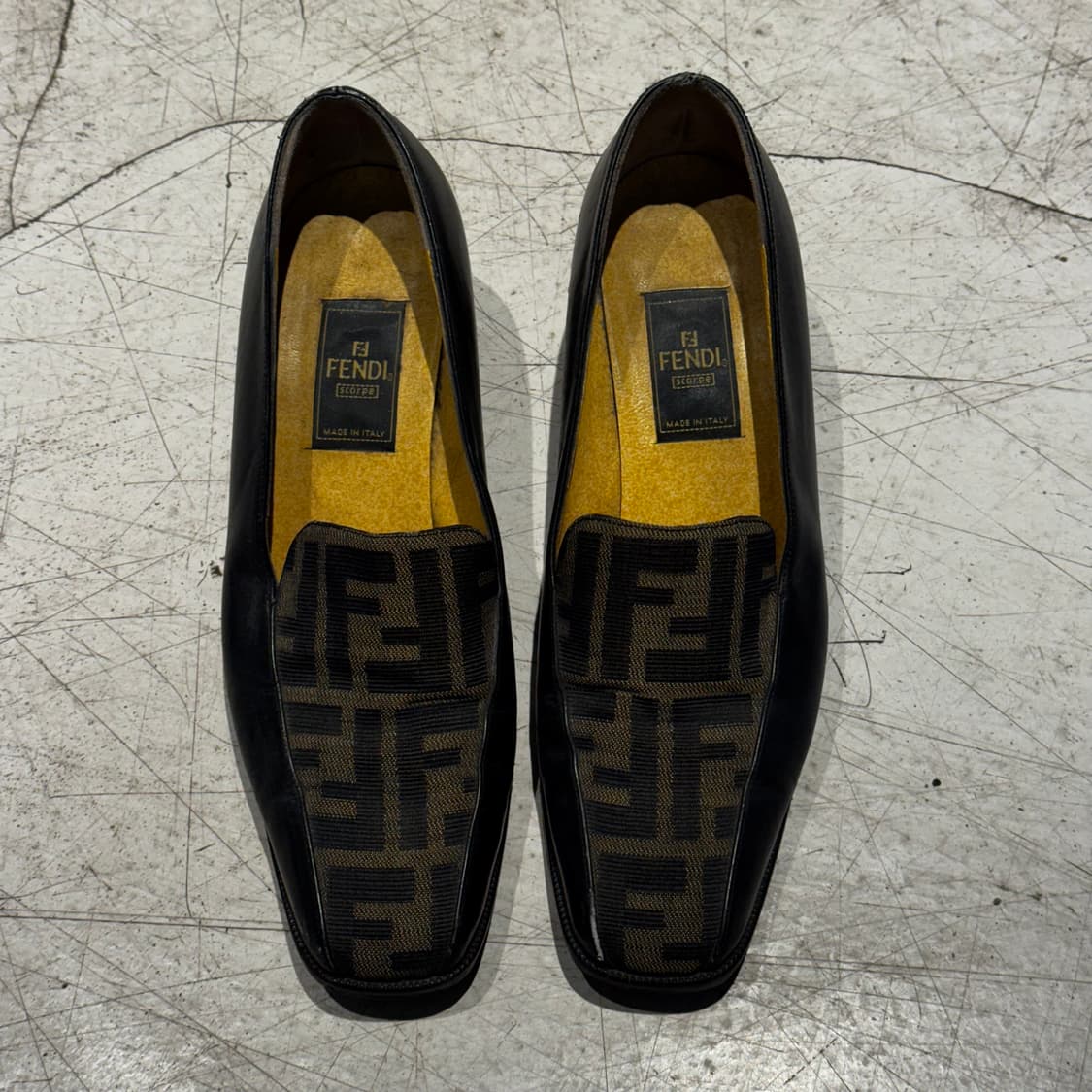 Fendi 펜디 주카 펌프스 로퍼 37.5 (245) 상품이미지5