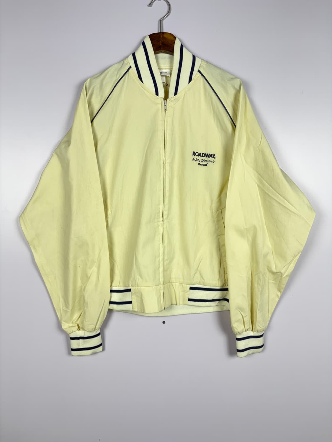 바시티 나일론 자켓 상품이미지1