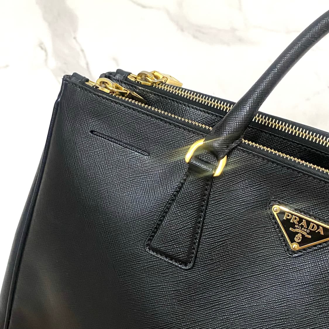 프라다 사피아노 레더 삼각로고 럭스 빅 토트백 블랙 B1786T 상품이미지6