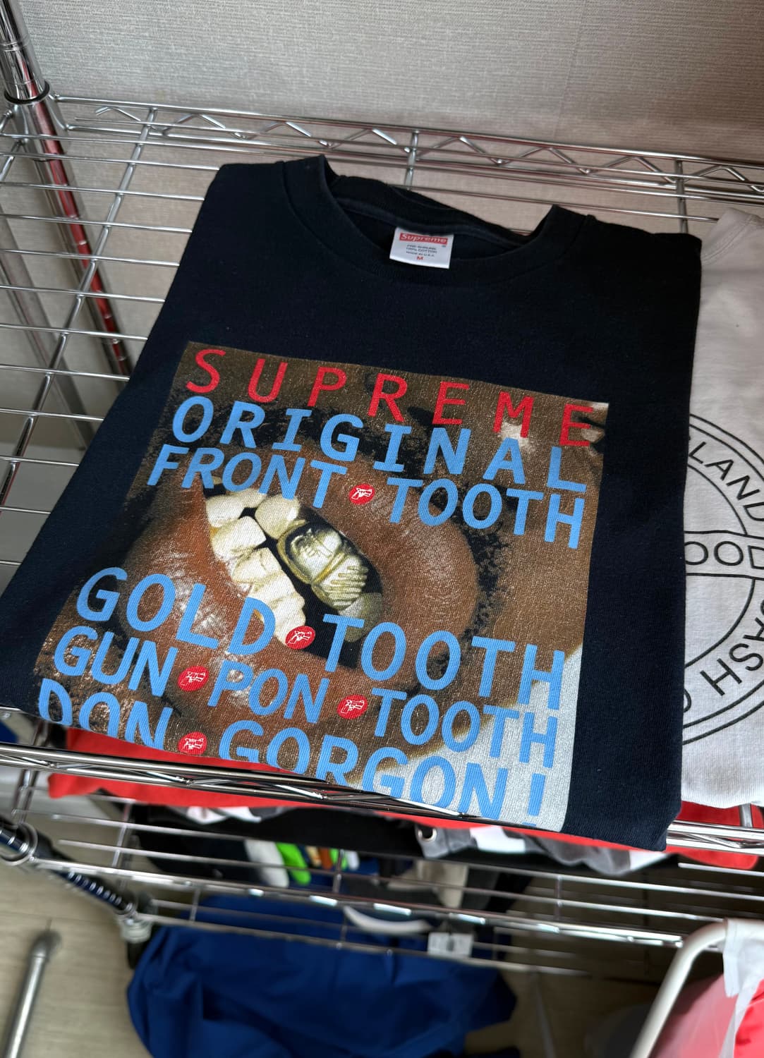 슈프림 골드 투쓰 반팔 티셔츠 상품이미지1