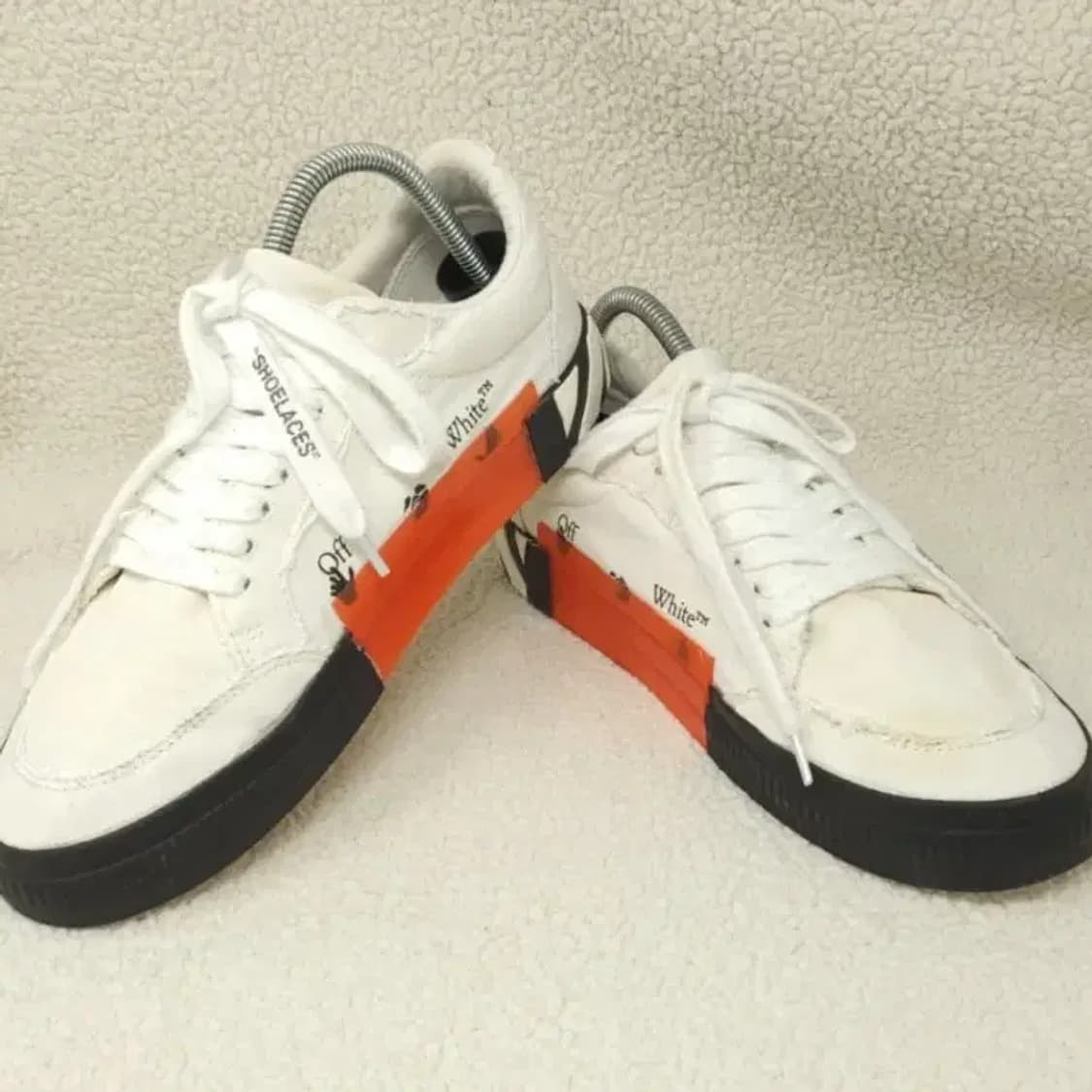 [정품] 오프화이트 로우 벌커나이즈드 화이트 캔버스 (42사이즈/270) 상품이미지2