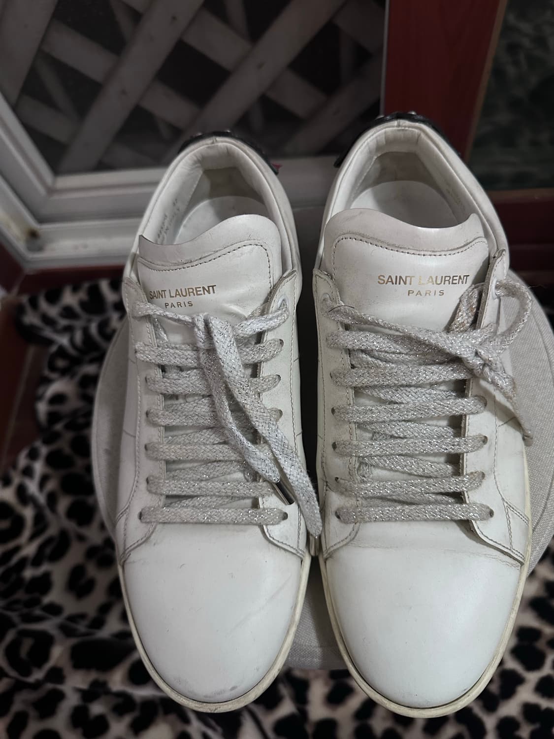생로랑 뽀뽀 스니커즈 사이즈 42 상품이미지4