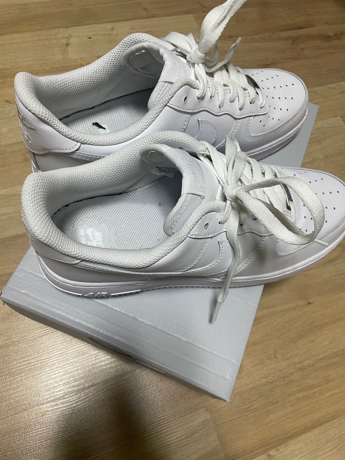 에어포스 270 상품이미지1