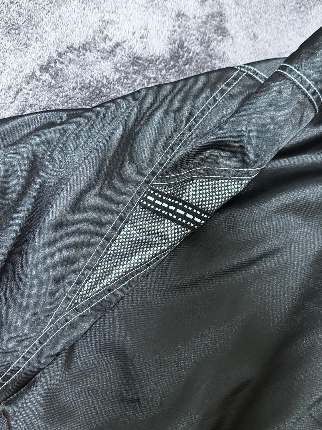 빈티지 유광 점퍼 상품이미지3