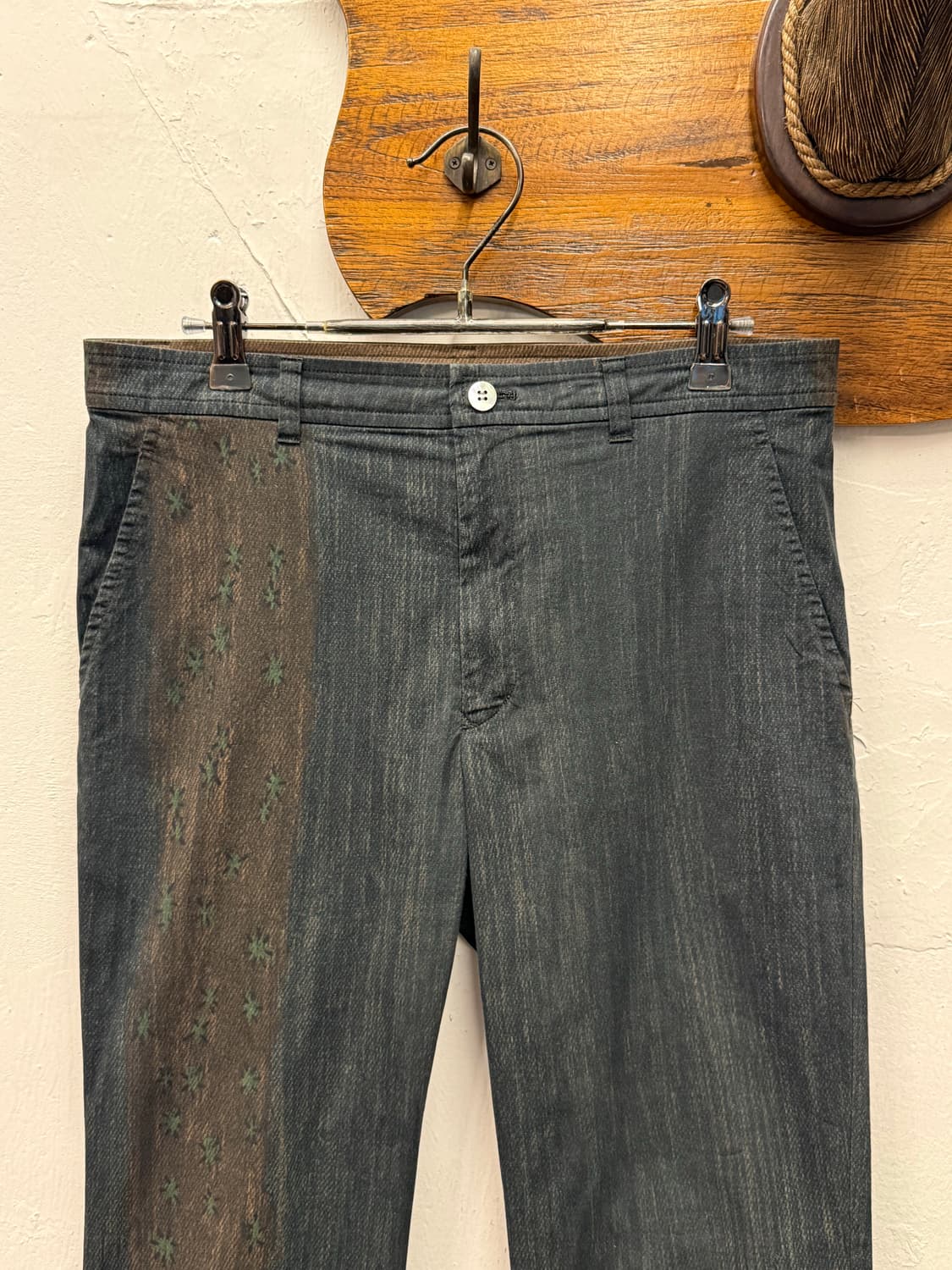 HaaT Issey Miyake Dye Patterned Trousers 상품이미지3