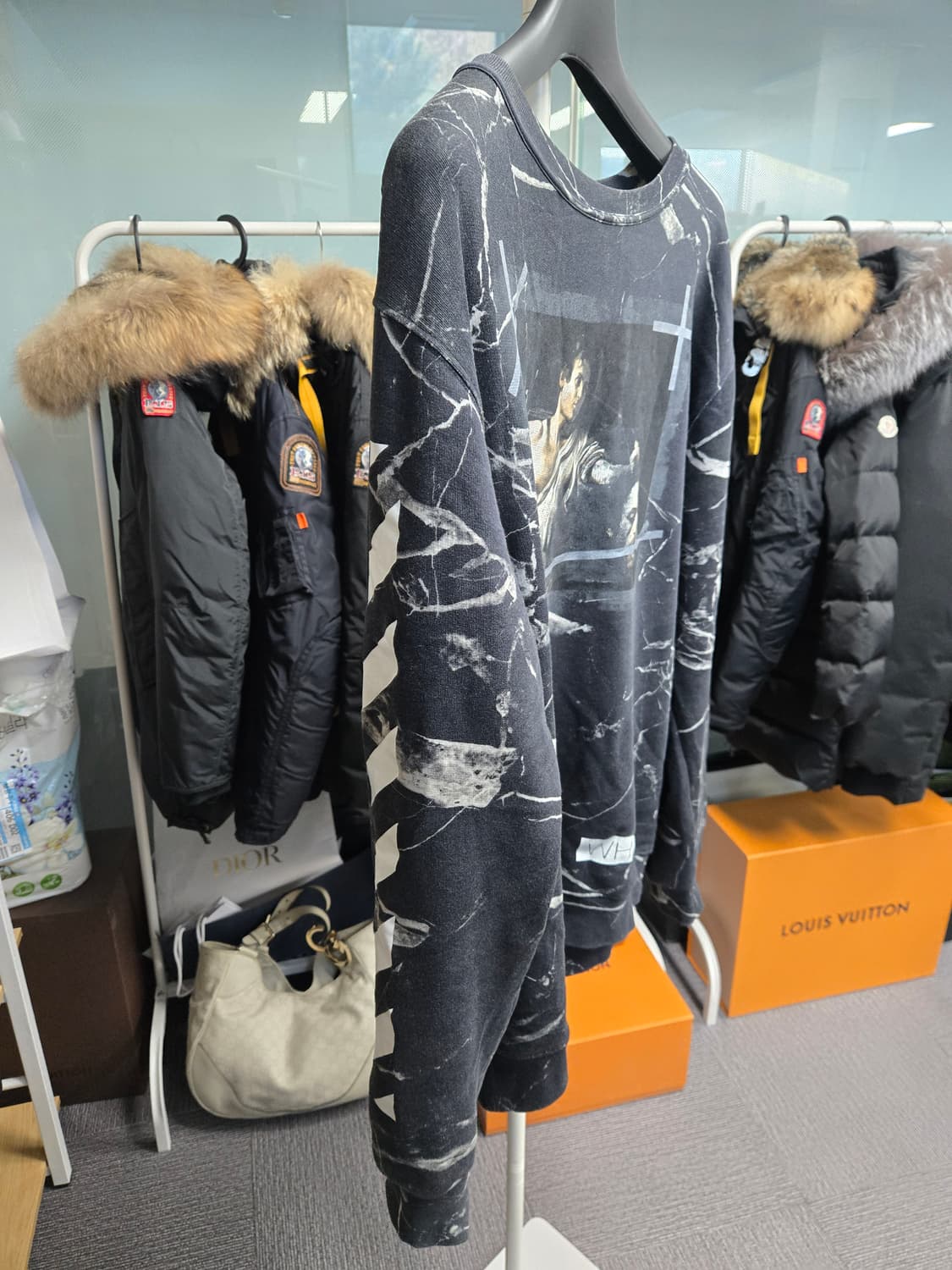 [특가][정품] 오프화이트 에로우 맨투맨 상품이미지3