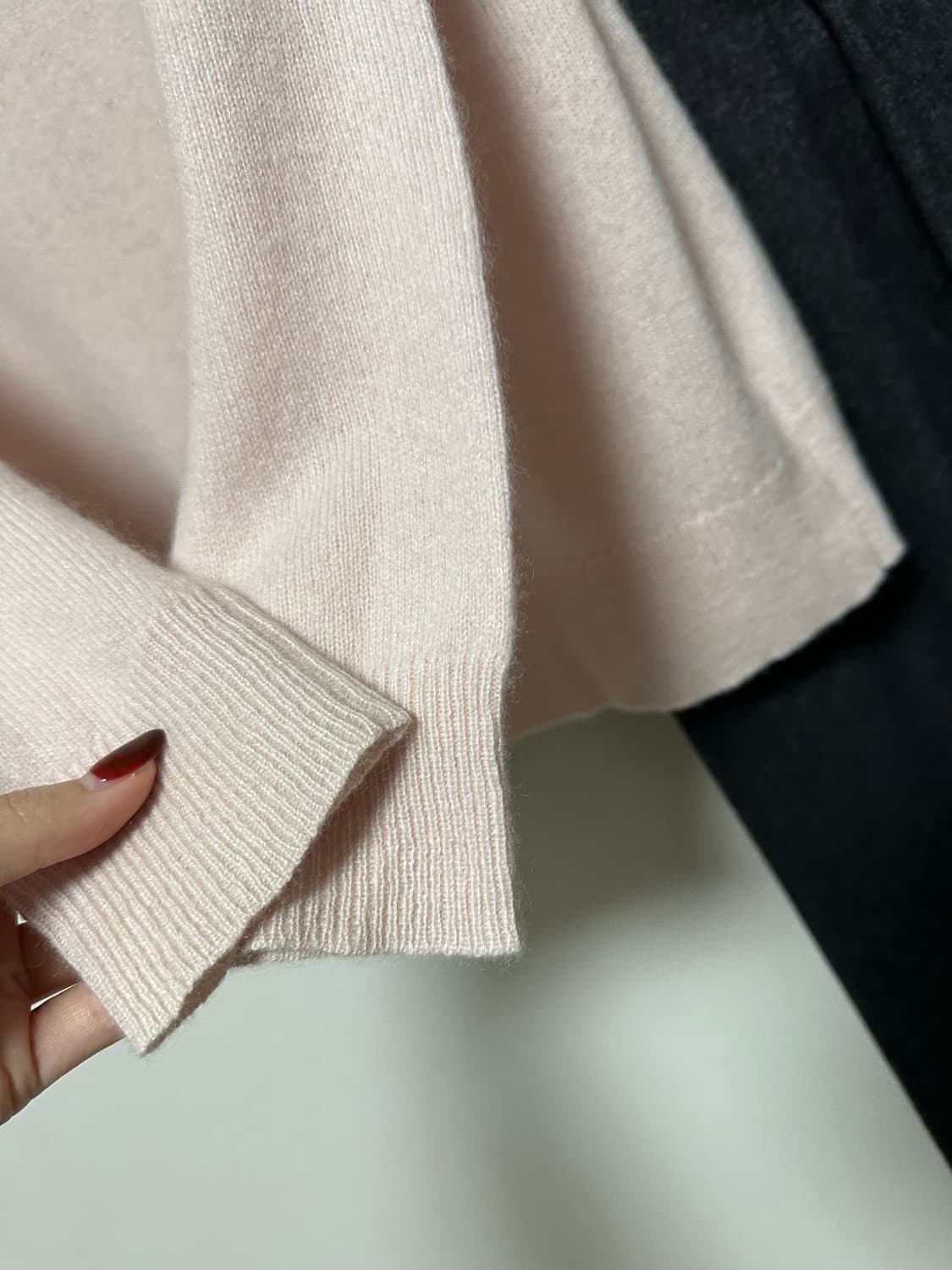 캐시미어100 연핑크 터틀니트 상품이미지3