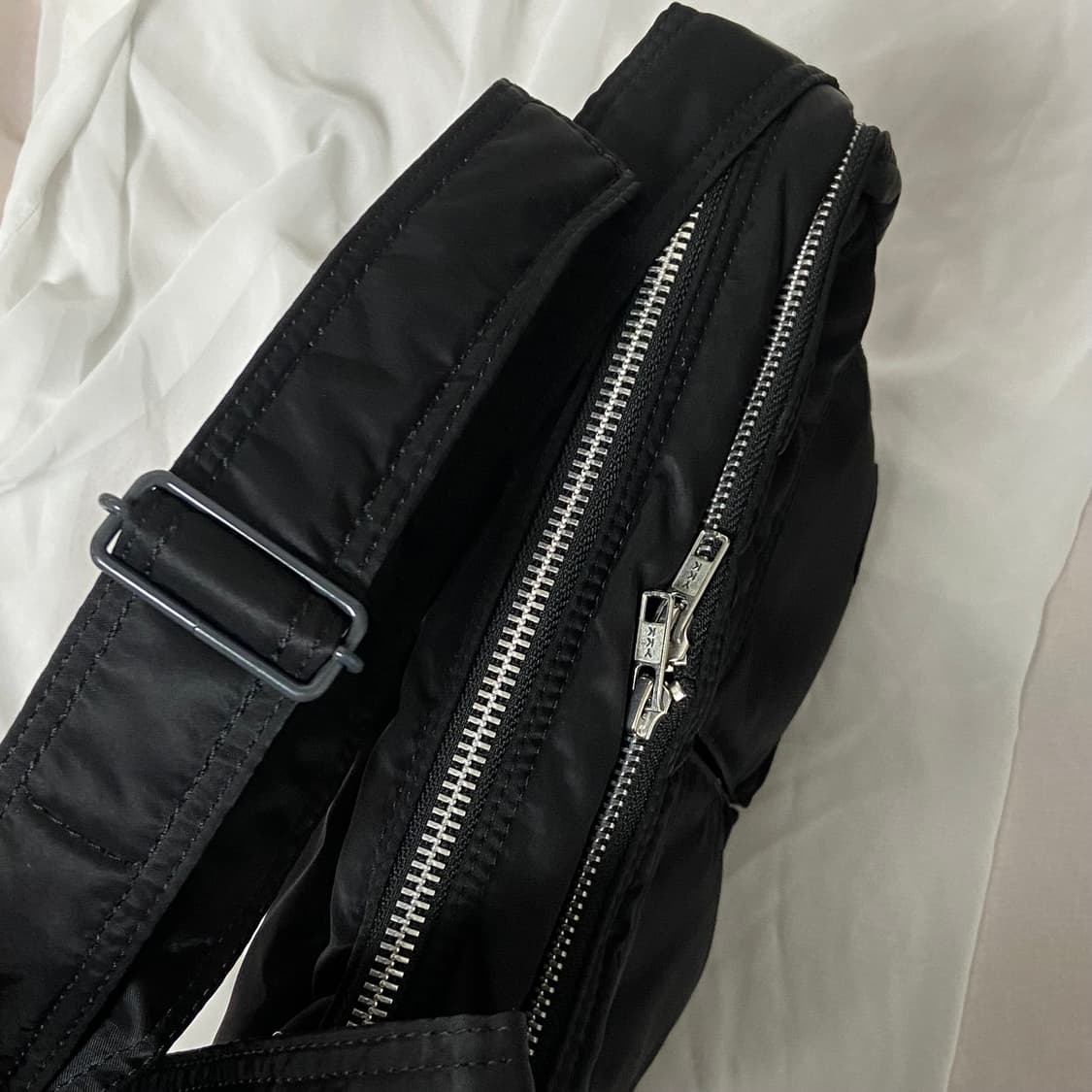 초미품)PORTER 포터 탱커 숄더백 L 블랙 상품이미지3