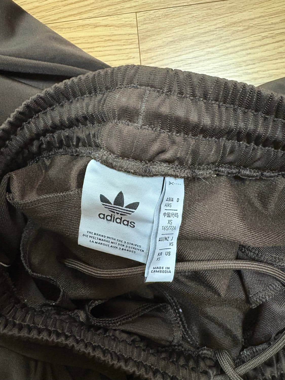 아디다스 트랙팬츠 다크브라운 상품이미지2