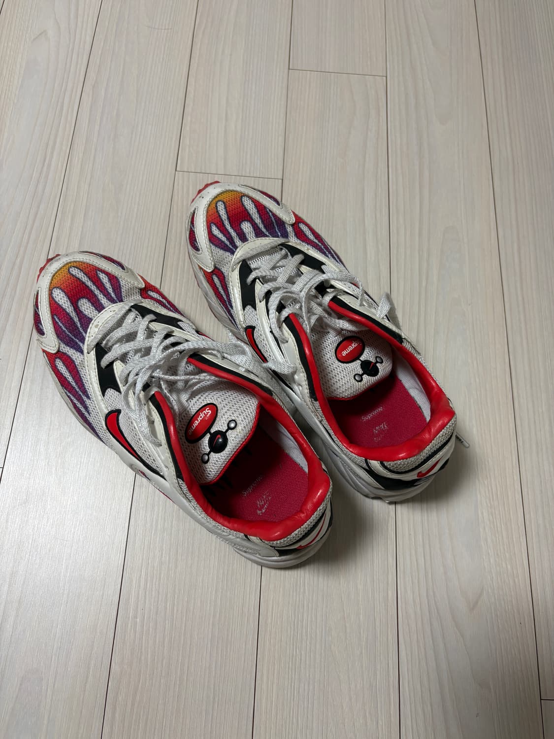 슈프림 나이키 줌스트릭 스펙트럼 플러스 화이트  상품이미지4