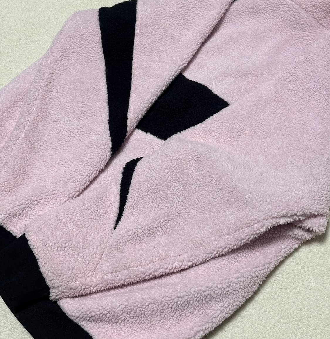 나이키 블랙핑크 핑검 리버시블 투웨이 후리스 뽀글이 상품이미지10