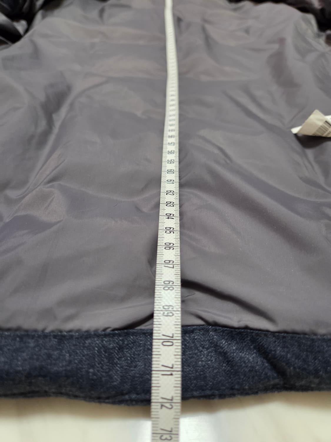 헤지스 프리미엄 구스다운 경량 퀼팅 패딩 상품이미지9