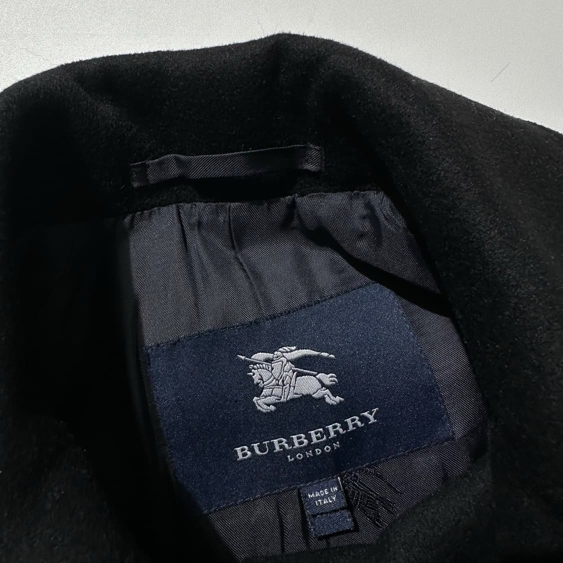 (매장판) 버버리 울 캐시미어 견장 코트 상품이미지4