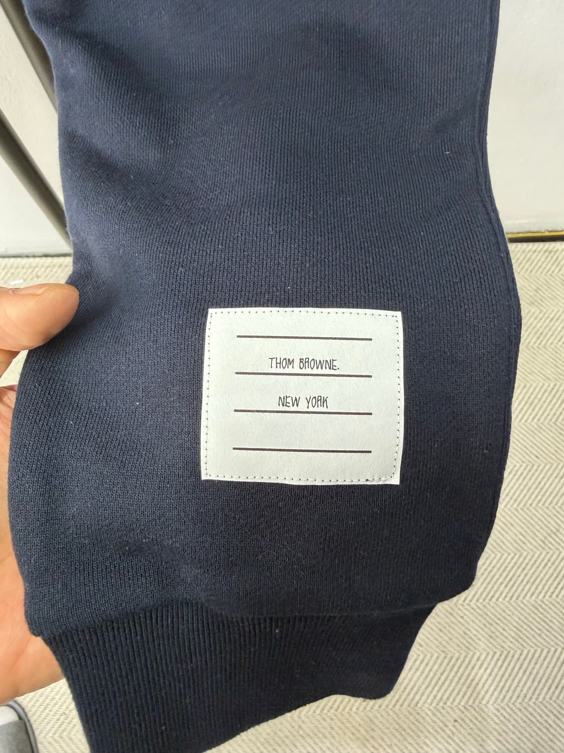 정품) 톰브라운 여성 클래식 루프백 엔지니어드 4-바 스위트팬츠 40 상품이미지4