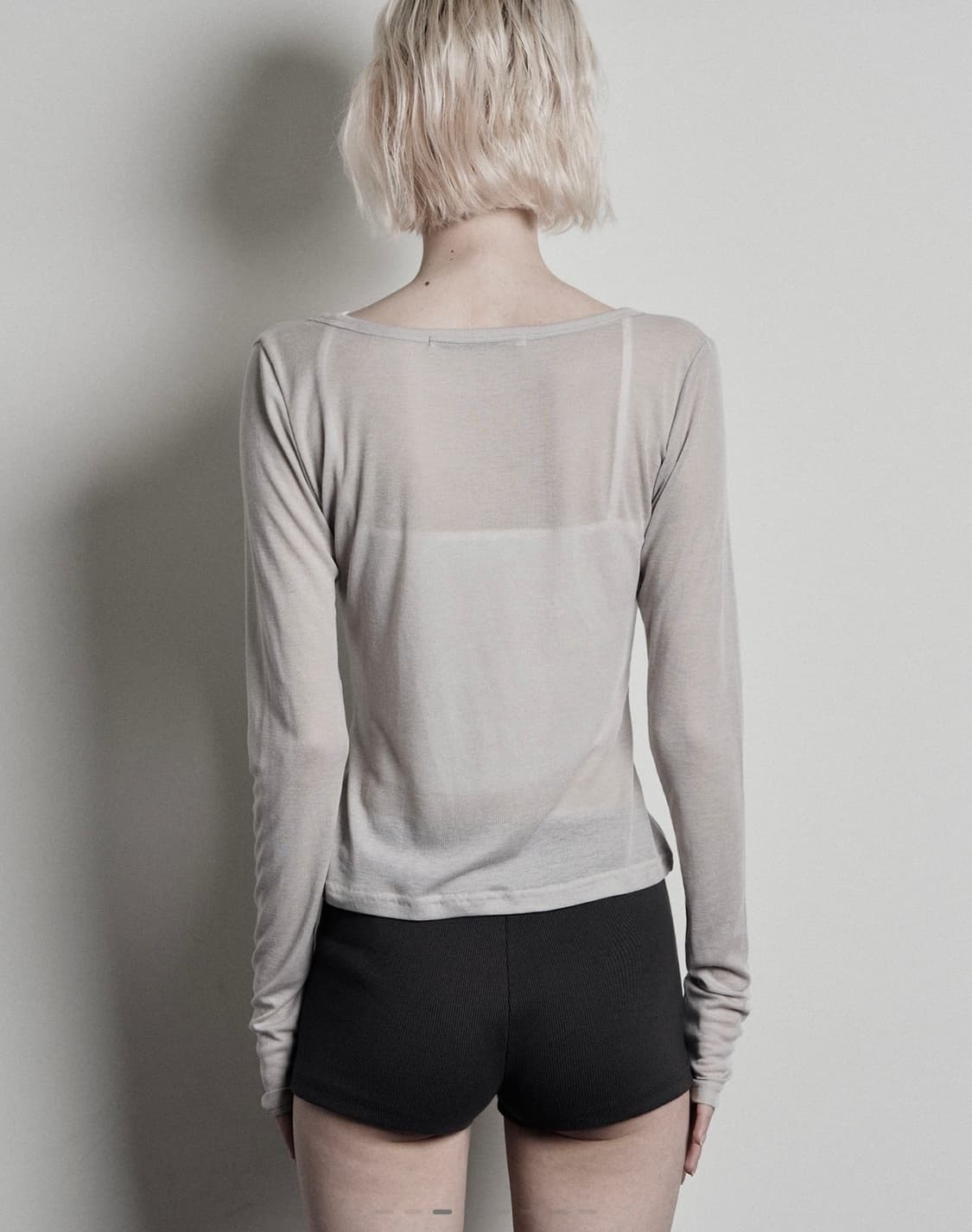 보헴서 BASIC SCOOPED BUTTON CARDIGAN, BEIGE 상품이미지2