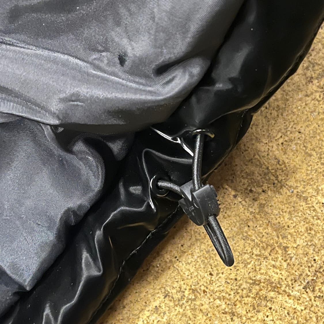 아디다스 유광 블랙 트랙탑 숏패딩  상품이미지7