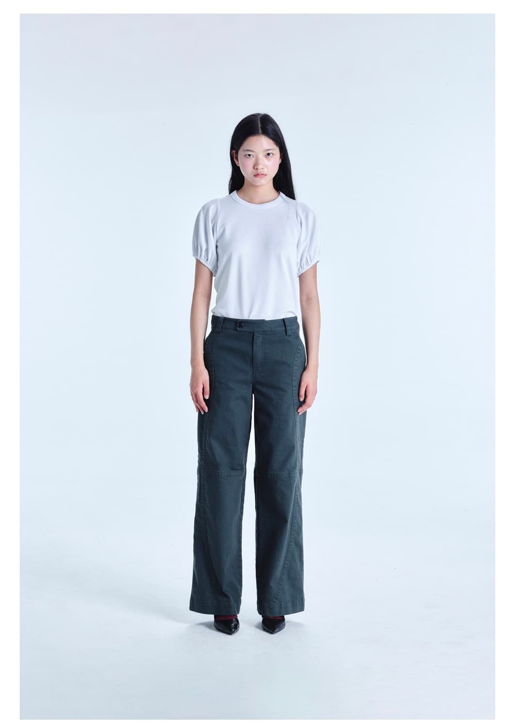 CURVED LINE WASHED DENIM PANTS 상품이미지3