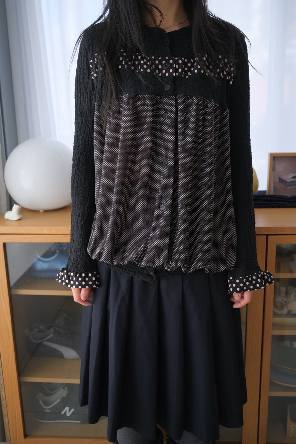 Wrinkled dot frill cardigan 상품이미지2
