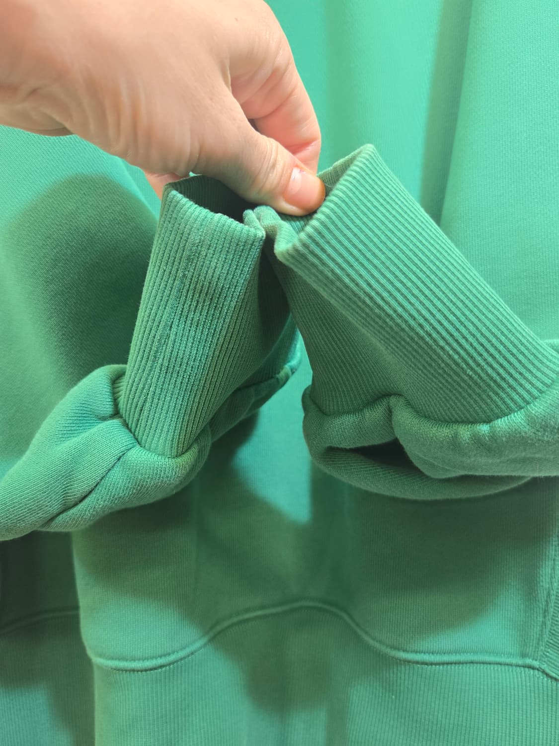 푸마x 아미 그린 맨투맨 티셔츠 상품이미지7