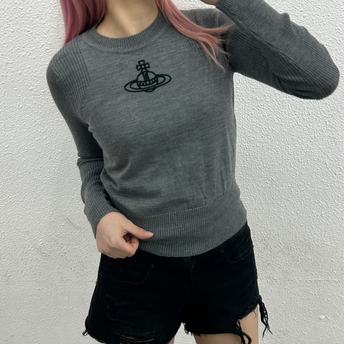 비비안웨스트우드 센터 빅로고 그레이 니트 38 상품이미지1