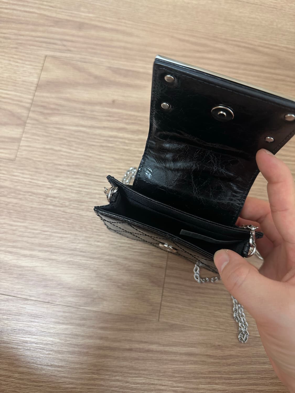 마뗑킴 퀄팅 아코디언 미니백 블랙 상품이미지3