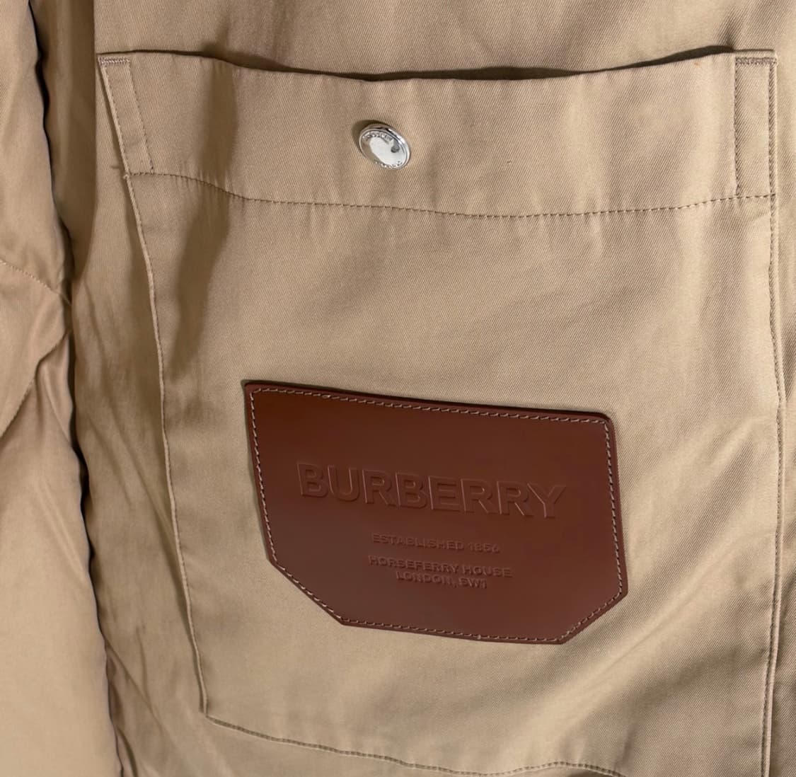 [S] 버버리 여성 퀄팅 덕다운 개버딘 코트 롱 패딩 자켓 베이지 상품이미지7