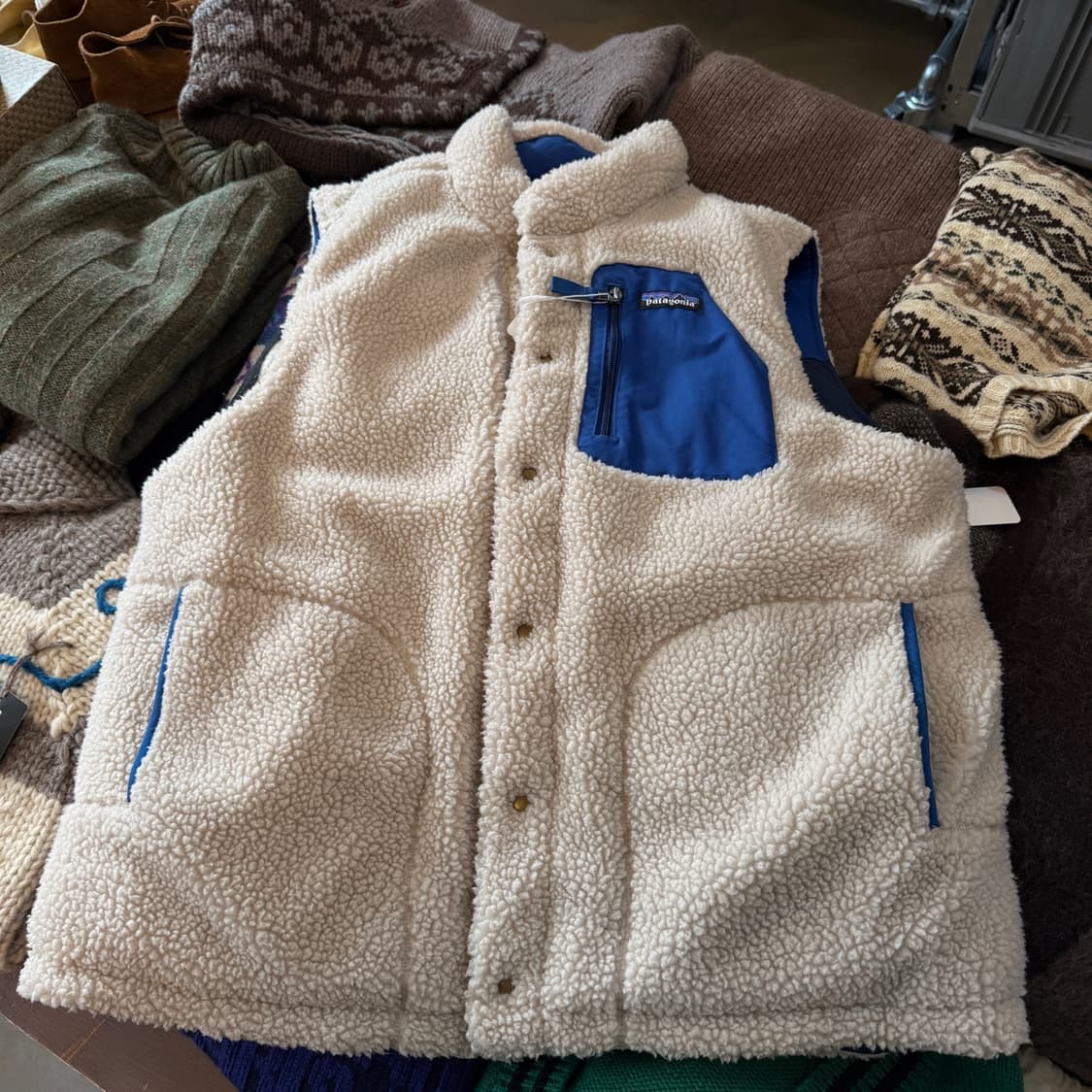 파타고니아 리버시블 비비 다운 베스트 L 상품이미지2