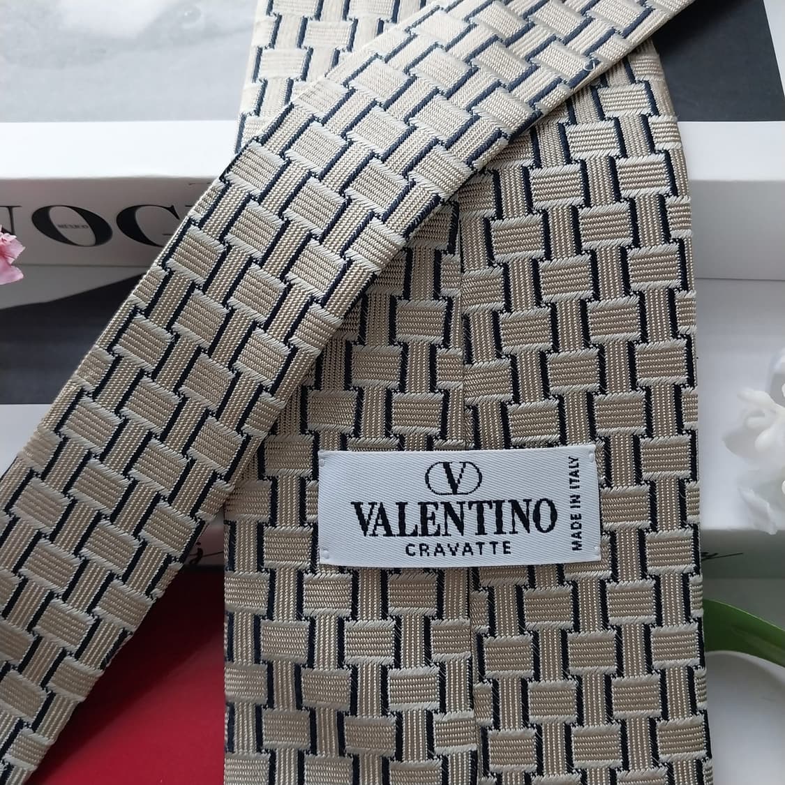 발렌티노 넥타이 베이지 자카드 패턴 10cm A~B등급 K2089
 상품이미지5