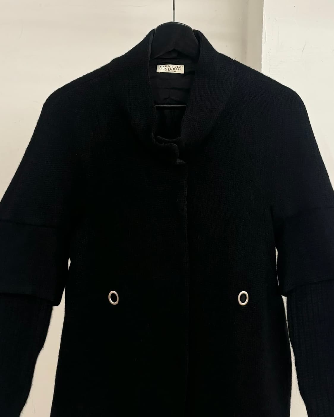 브루넬로 쿠치넬리 블랙 울 캐시미어 혼방 아일렛 코트  상품이미지2