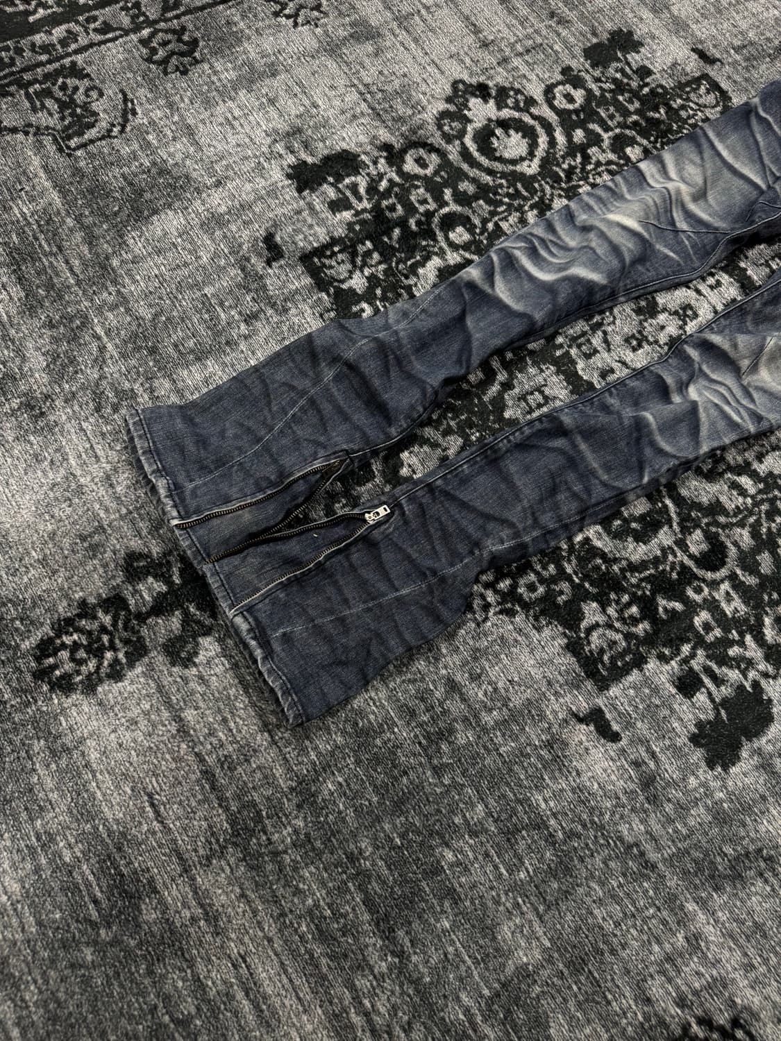 Johnny wolf shark blue whisker slim deni 상품이미지6