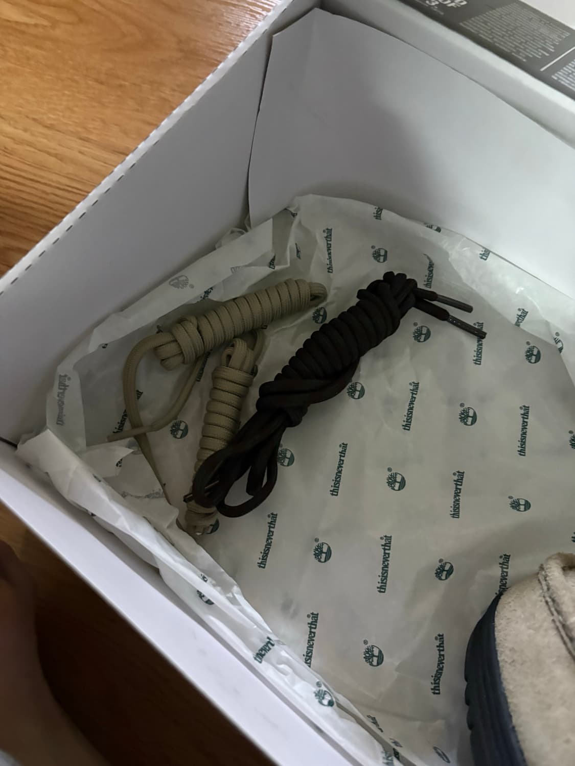 디스이즈네버댓x팀버랜드 고어텍스 부츠 265사이즈 판매합니다. 상품이미지7