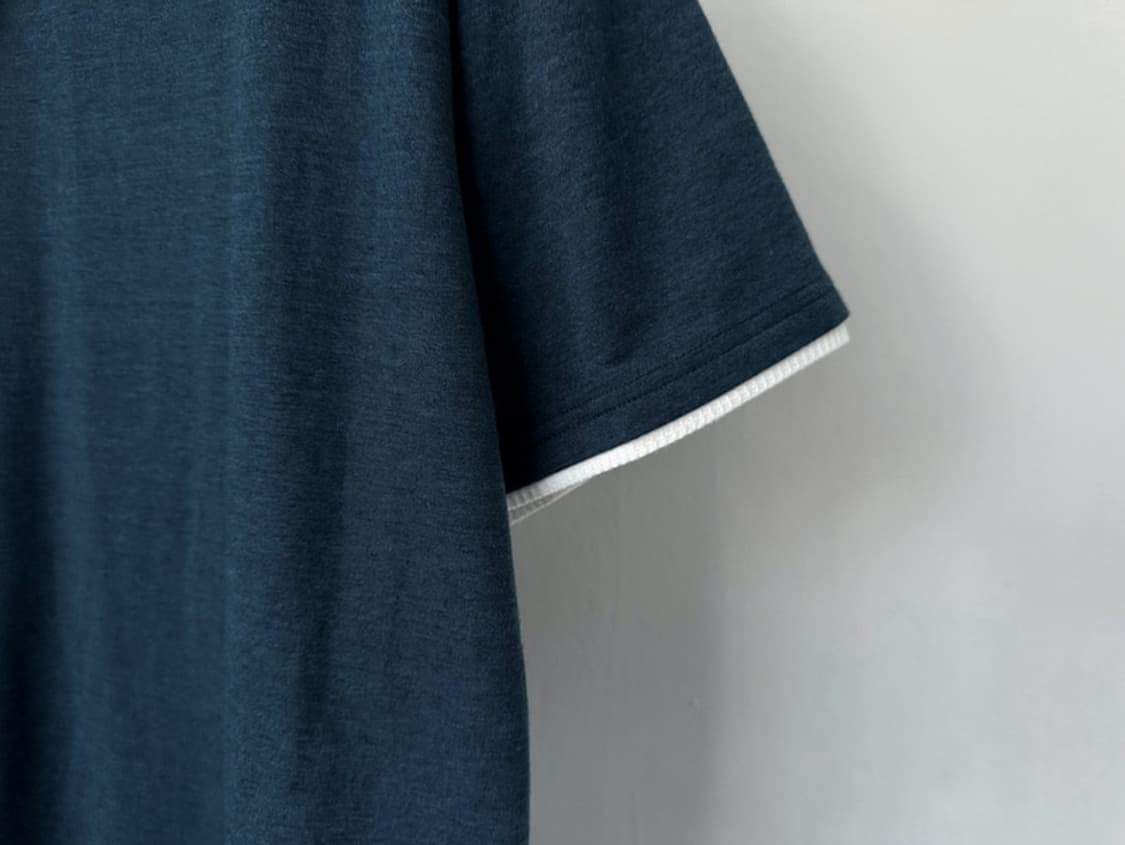 Fake layered hooded H/S tshirt 상품이미지2