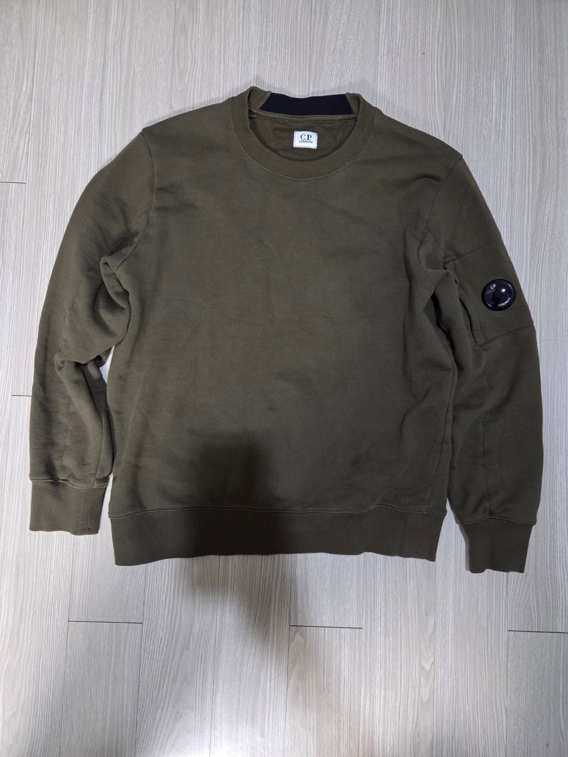 [정품] CP컴퍼니 맨투맨 상품이미지1