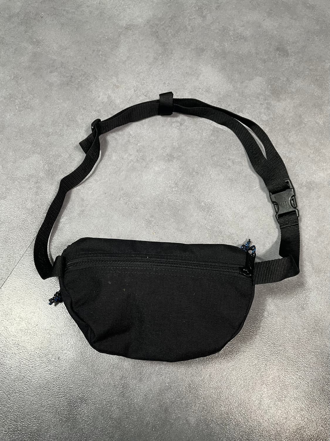 아더에러 이스트팩 슬링백 (on.494) 상품이미지9