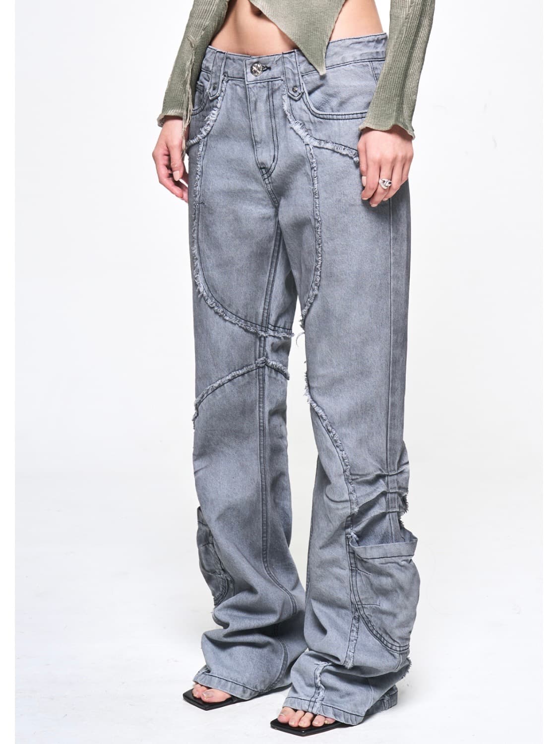 SHIRRING CUT-OFF BOOTS CUT PANTS GRAY 상품이미지1