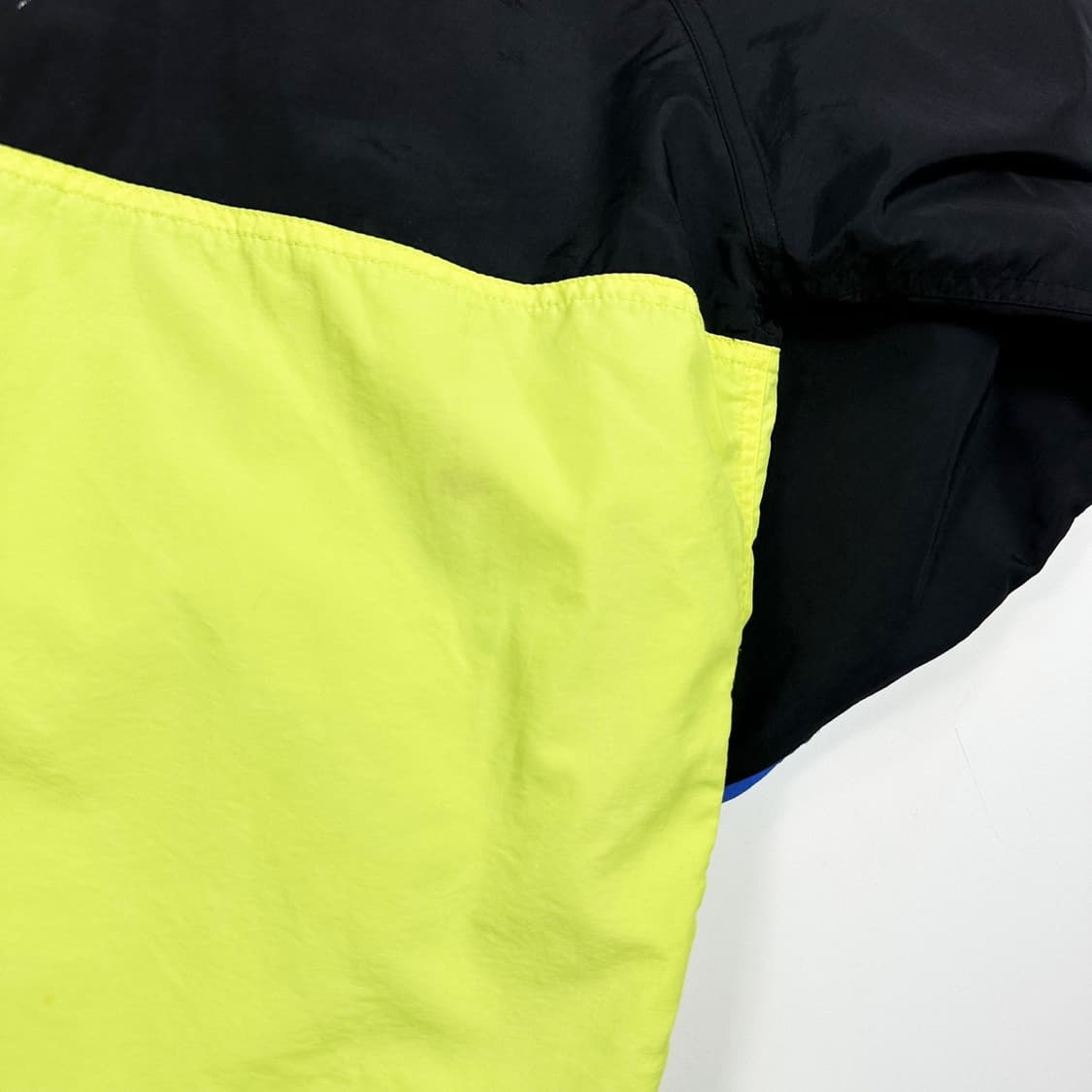 디스이즈네버댓 (디네댓) 블랙 배색 반집업 바람막이 자켓 (S) 상품이미지8